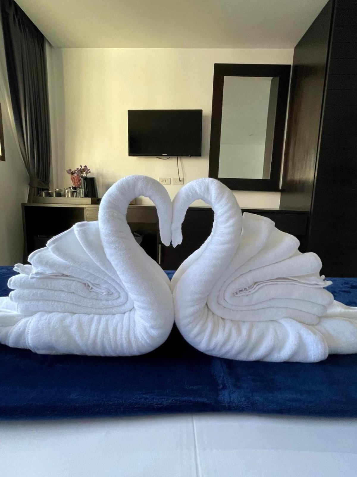 Bh Cozy Paradise Patong Exteriör bild