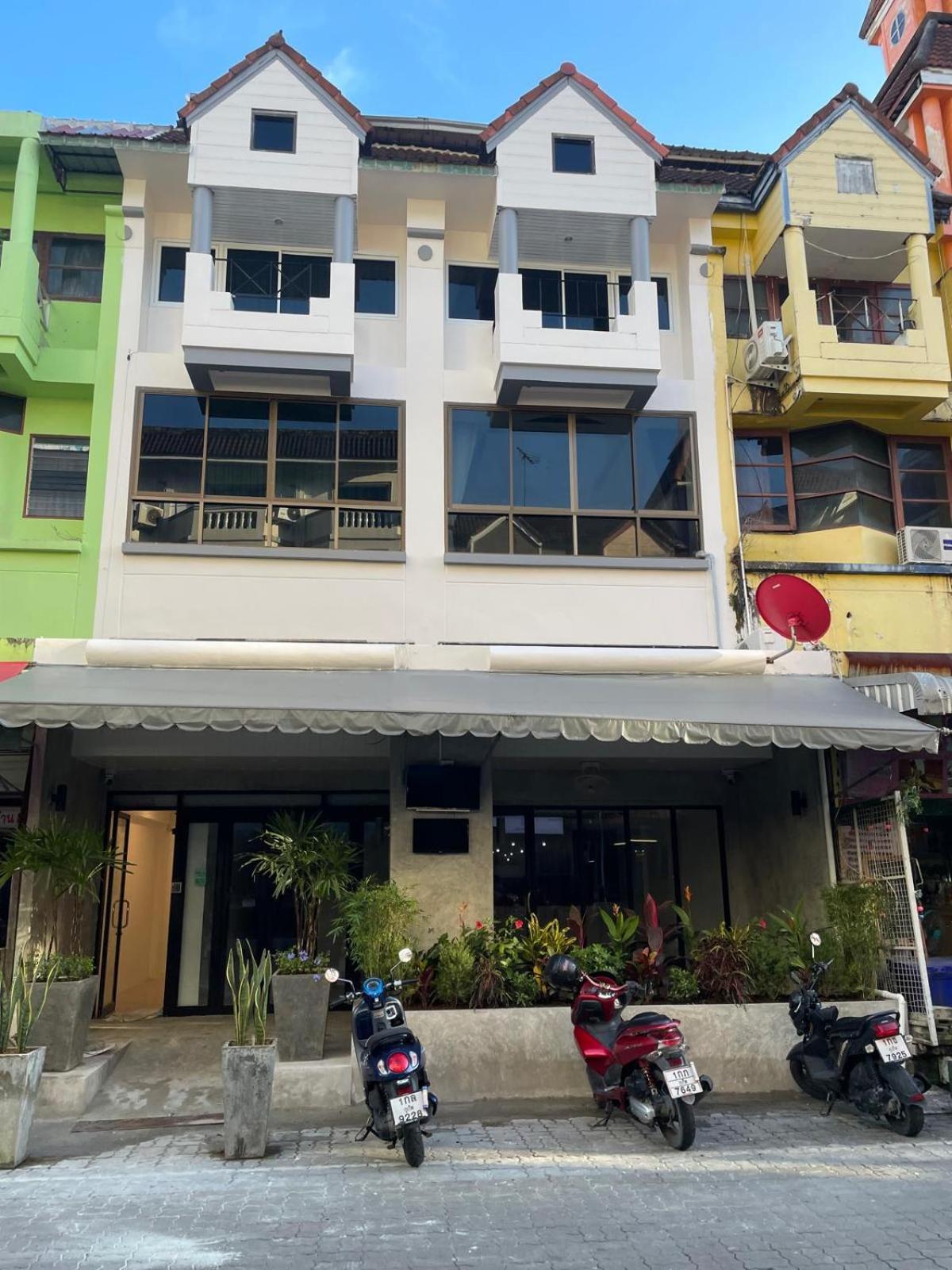 Bh Cozy Paradise Patong Exteriör bild