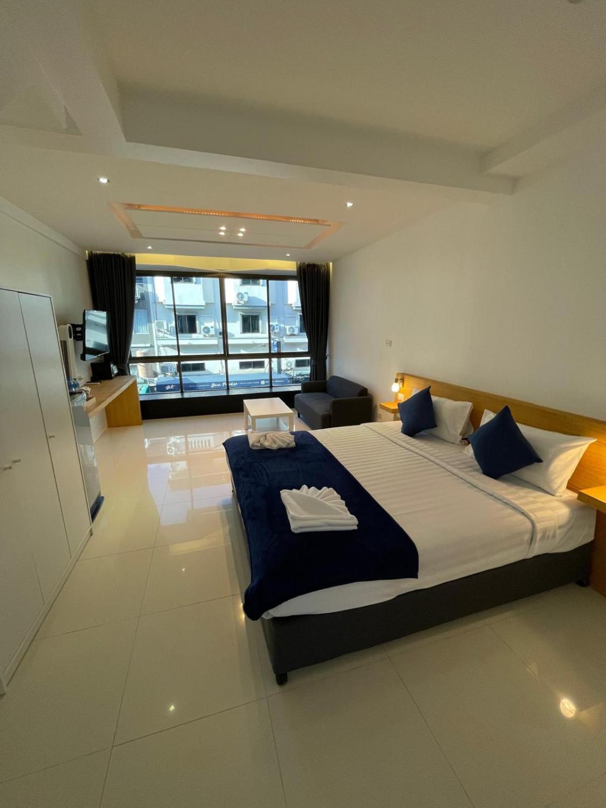 Bh Cozy Paradise Patong Exteriör bild